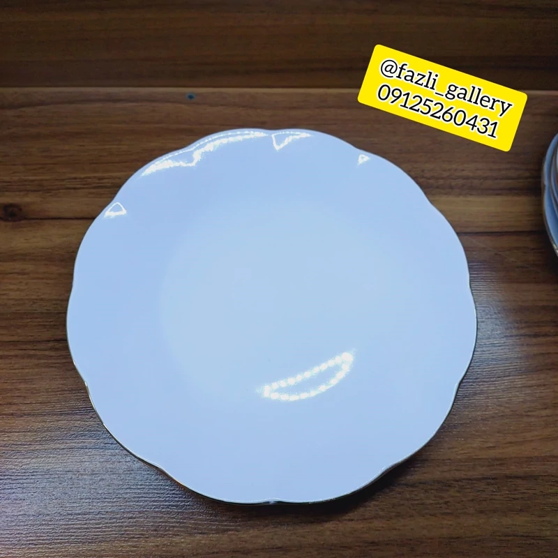 بشقاب تخت ۲۶ نیلوفری