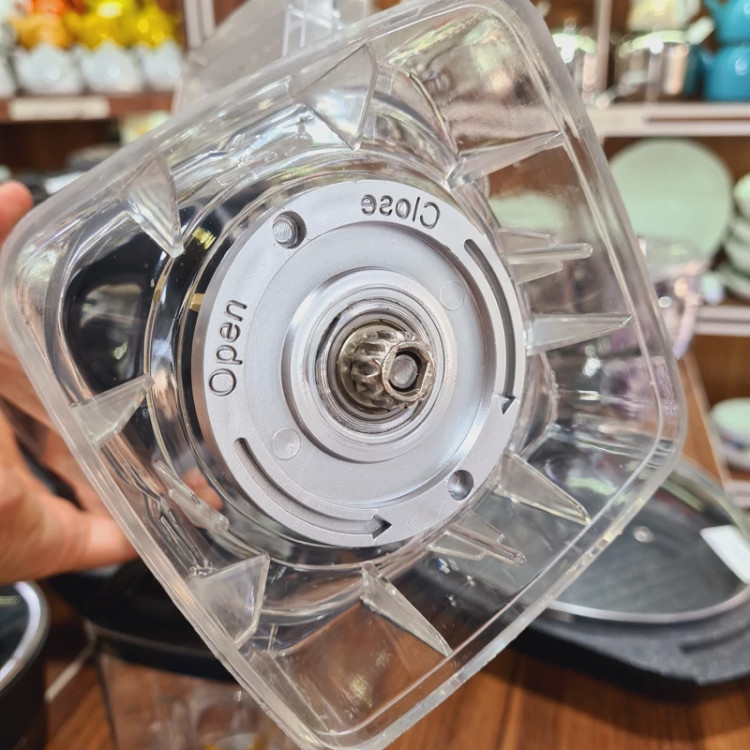 مخلوط کن و آسیاب سیلور کرست